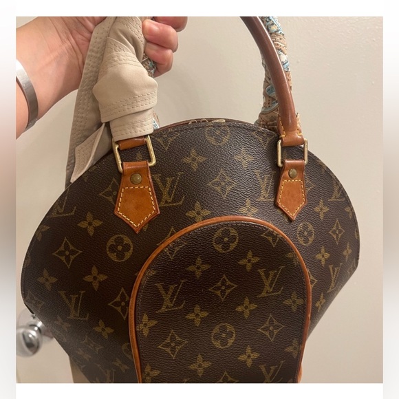 Bundle /Louis Vuitton Ellipse pm handbag & bi-fold wallet 🔥🌹☝️ - Picture 2 of 16
